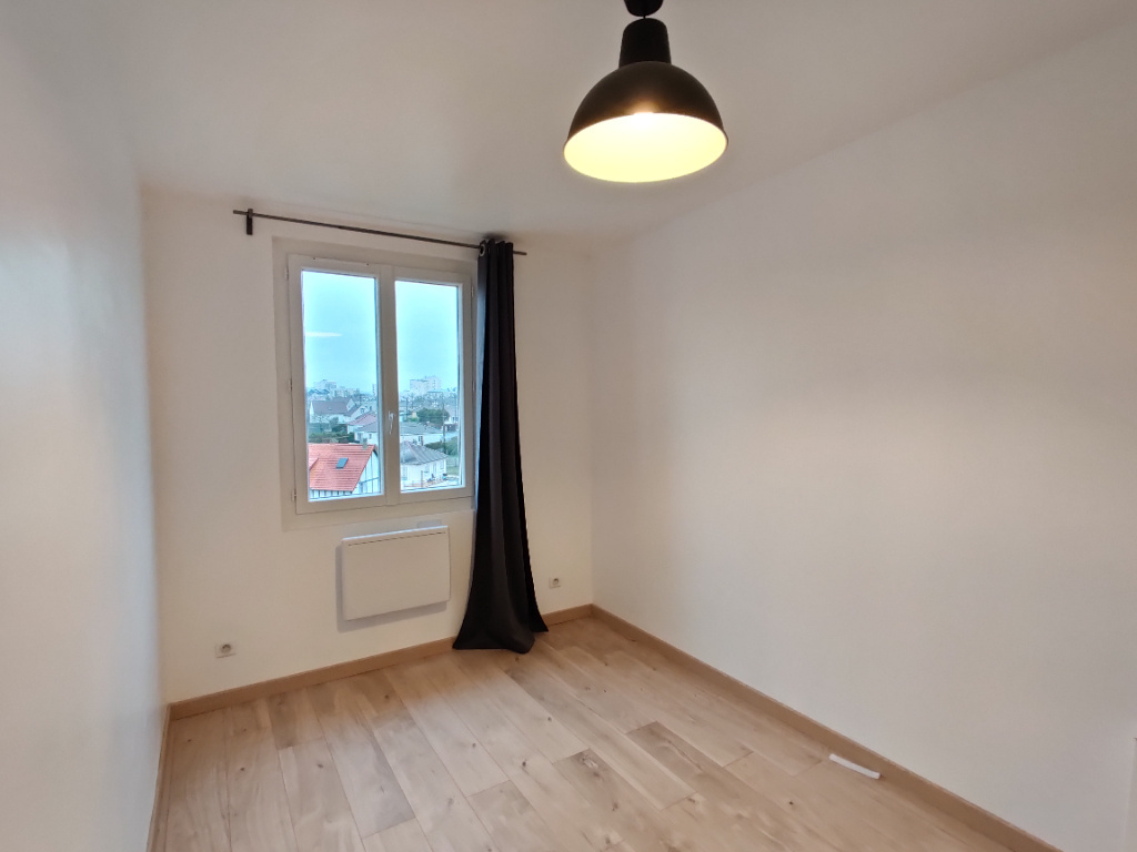 Appartement Compiegne 3 pièce(s) 52.6 m2 - Miniature 5