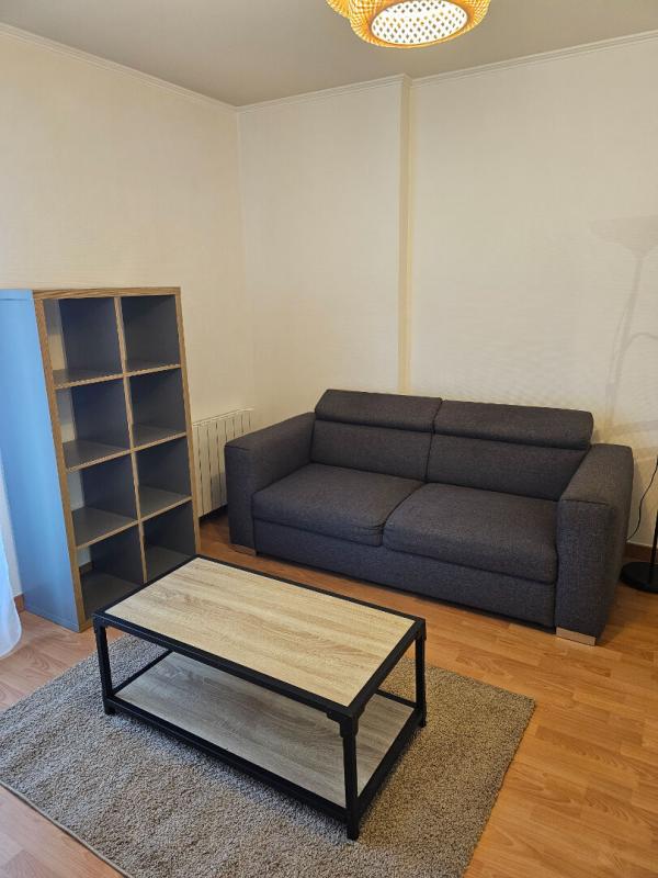 Appartement Compiegne 1 pièce(s) 28,4 m2 - Miniature 2