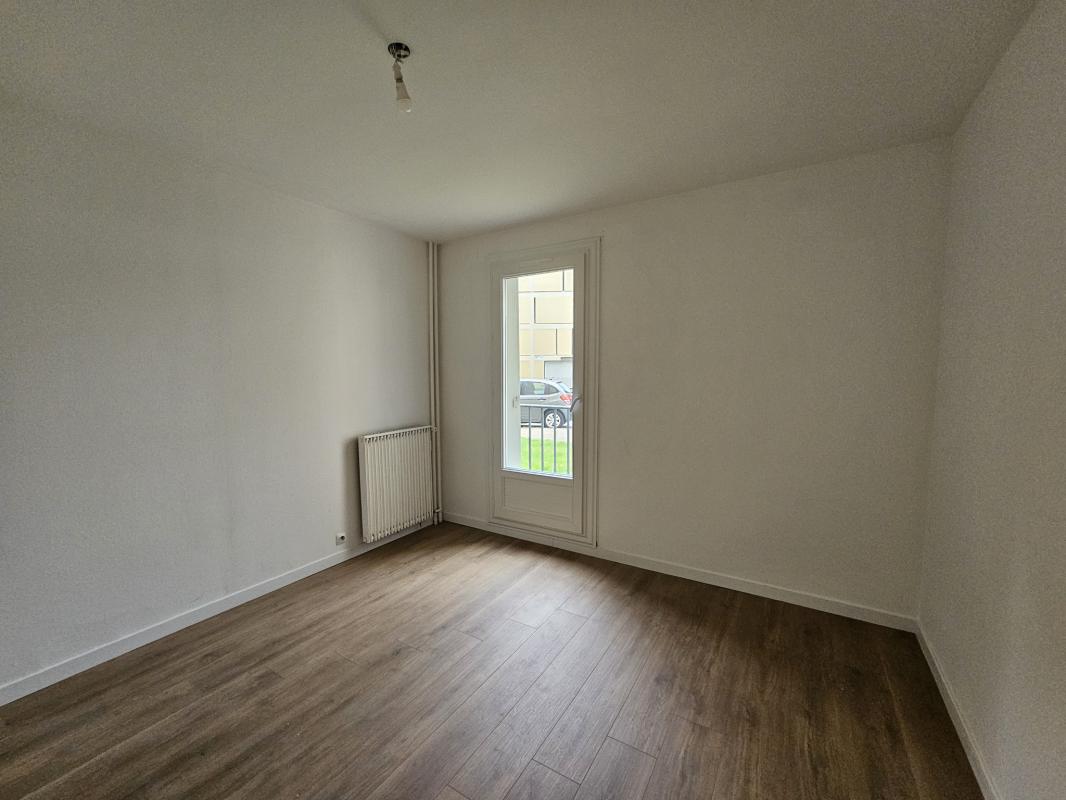 Appartement COLOCATION MEUBLÉE Compiegne 4 pièce(s) 83 m2 - Miniature 4