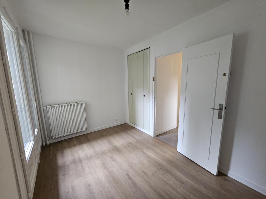 Appartement COLOCATION MEUBLÉE Compiegne 4 pièce(s) 83 m2 - Miniature 6