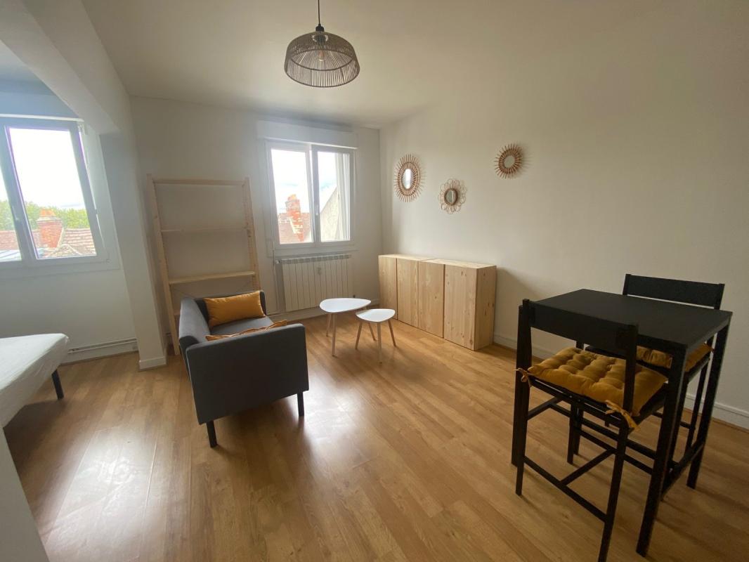 Appartement Compiegne 1 pièce(s) 32m2 - Miniature 3