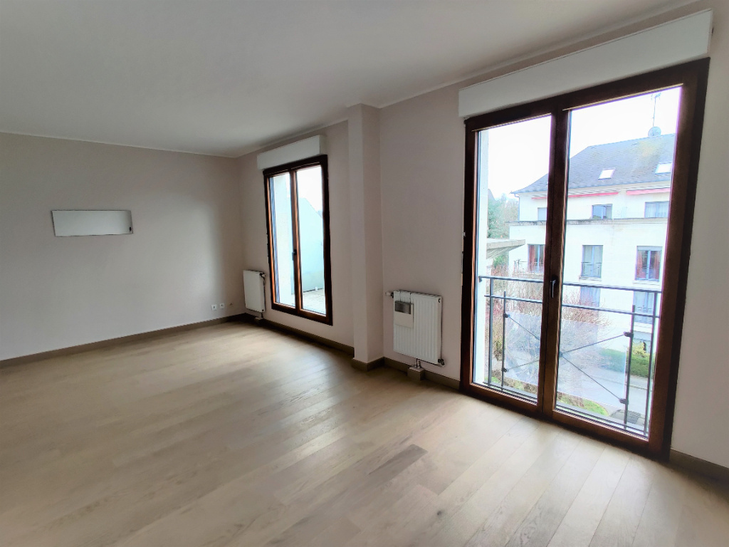 Appartement Compiegne 1 pièce(s) 30.13 m2 - Miniature 3