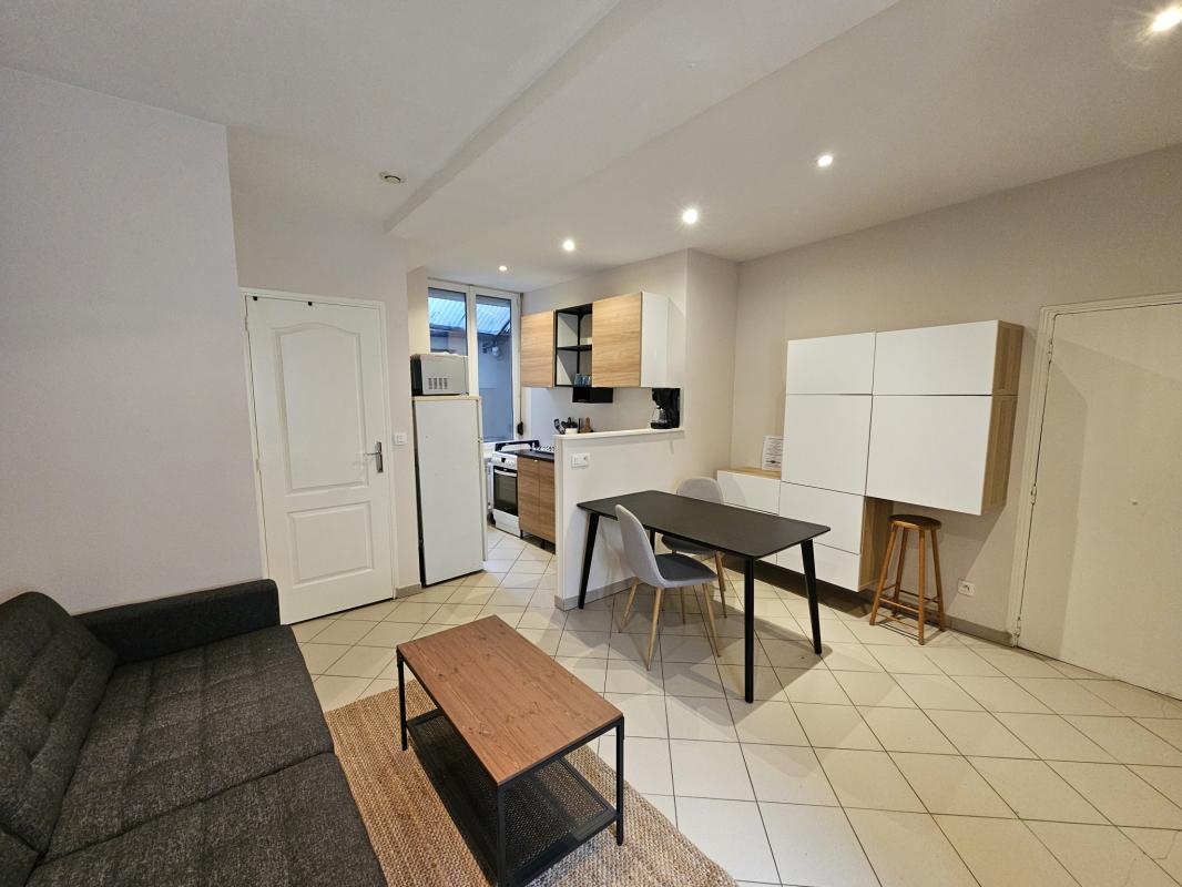 Appartement T1 Compiègne centre 22,90 m2 - Miniature 2