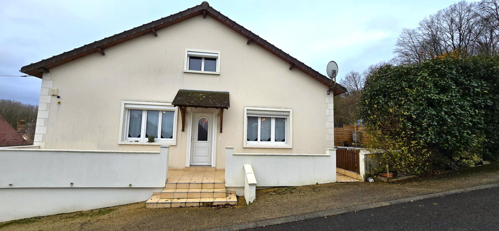 MAISON INDIVIDUELLE de 4 CHAMBRES PROCHE FORÊT ET PROCHE DE COMPIÈGNE