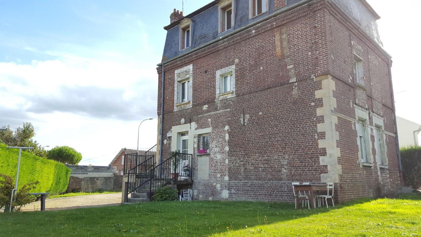 IMMEUBLE AVEC 3 APPARTEMENTS