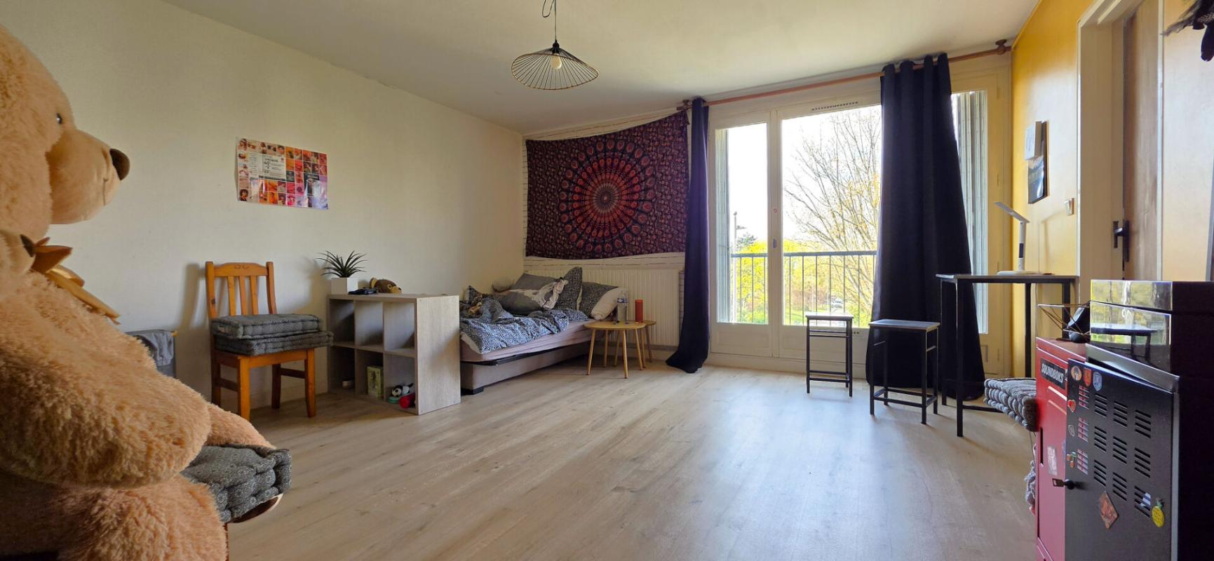 INVESTISSEMENT LOCATIF - STUDIO T1 BIS VENDU LOUÉ