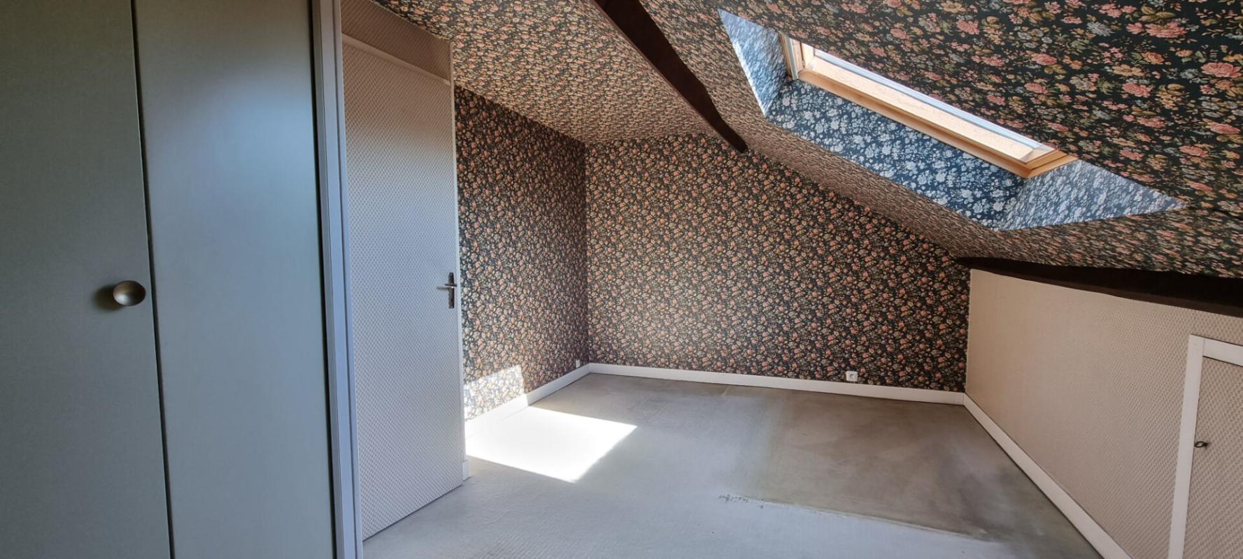 DU POTENTIEL POUR CETTE MAISON - Miniature 11