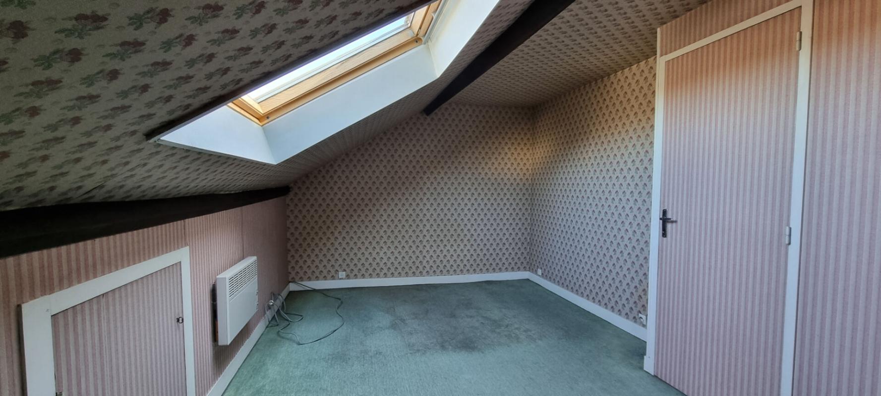 DU POTENTIEL POUR CETTE MAISON - Miniature 9