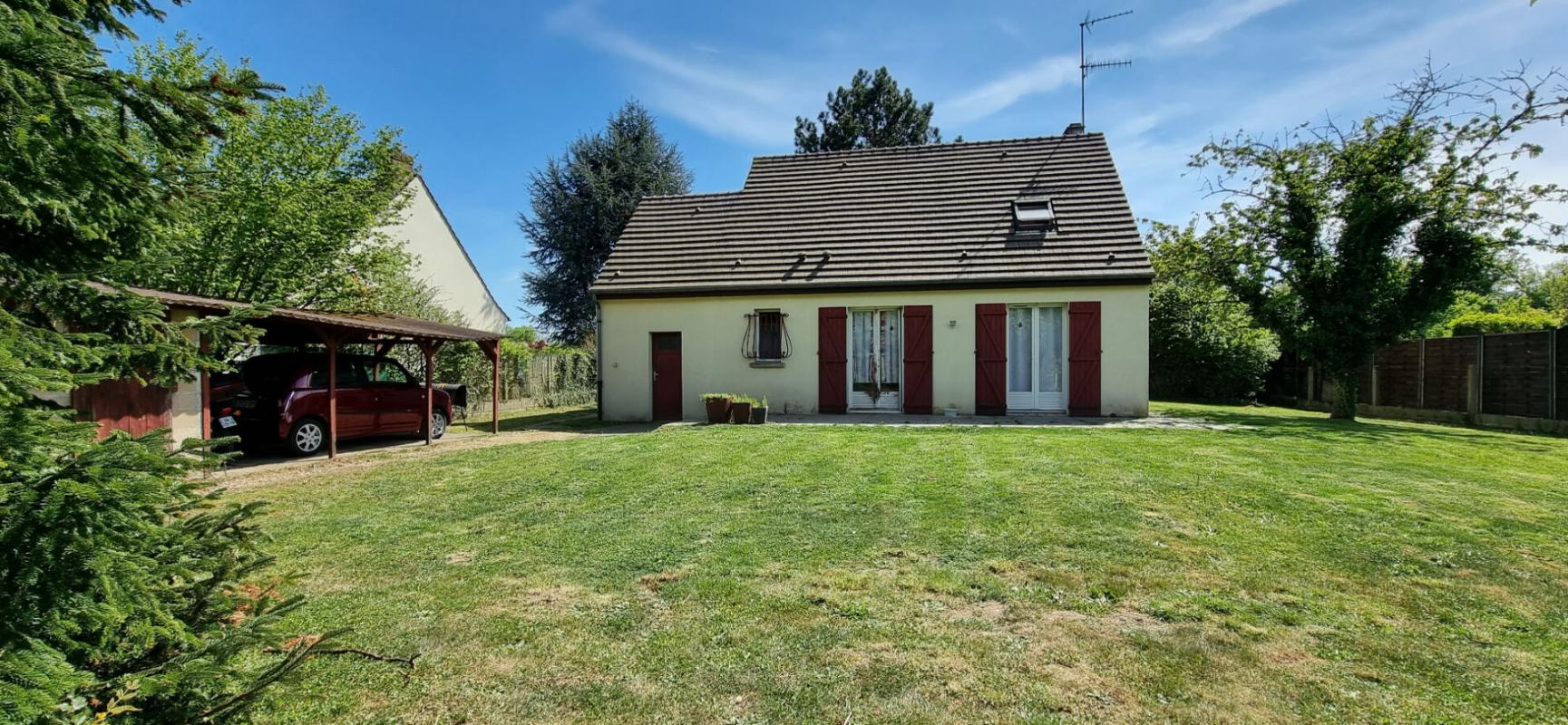 MAISON FAMILIALE AU CALME