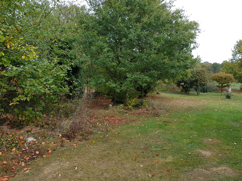 Terrain constructible de 1287 m2 - Miniature 2