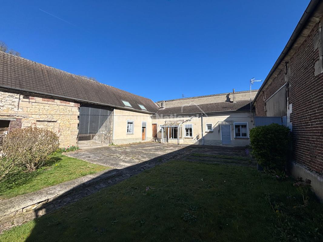 Corps de ferme hypercentre de Jaux