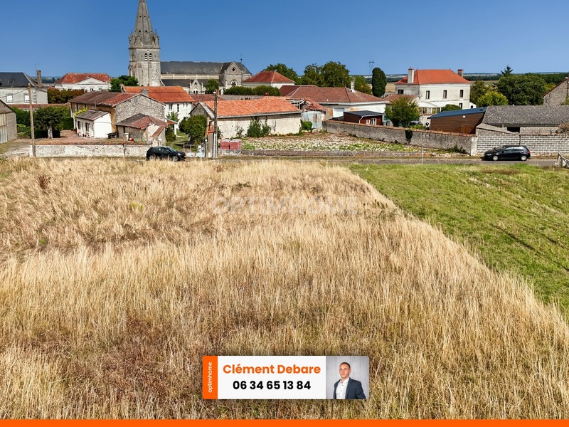 Terrain constructible – À 10 min de Loudun