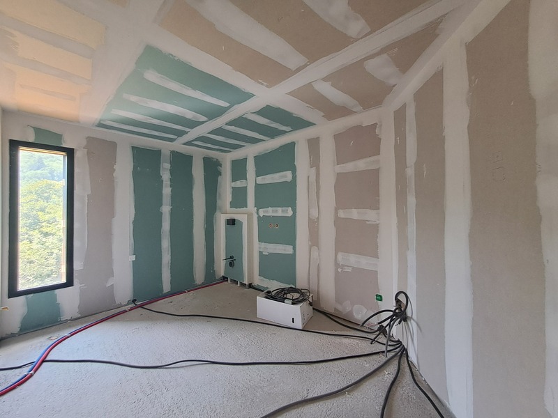 Maison contemporaine en ossature bois – À finir selon vos goûts – Proche lac de Villefort