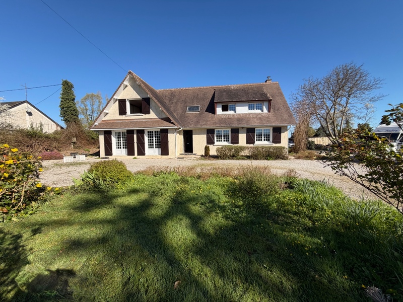 Maison familiale 6 chambres avec vie de plain-pied – Environnement calme – Proche plages du Débarquement – LIESVILLE SUR DOUVE (50)