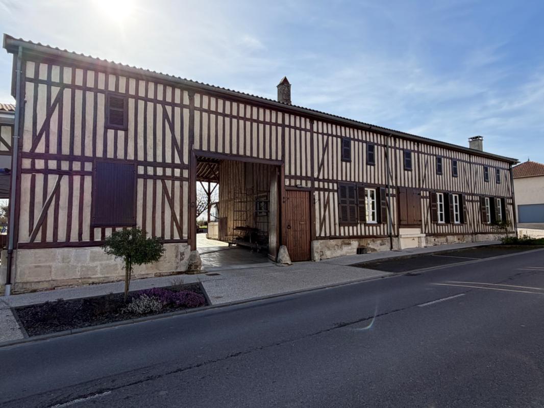 Propriete à vendre 10 pièces Proche de SAINT DIZIER (51)