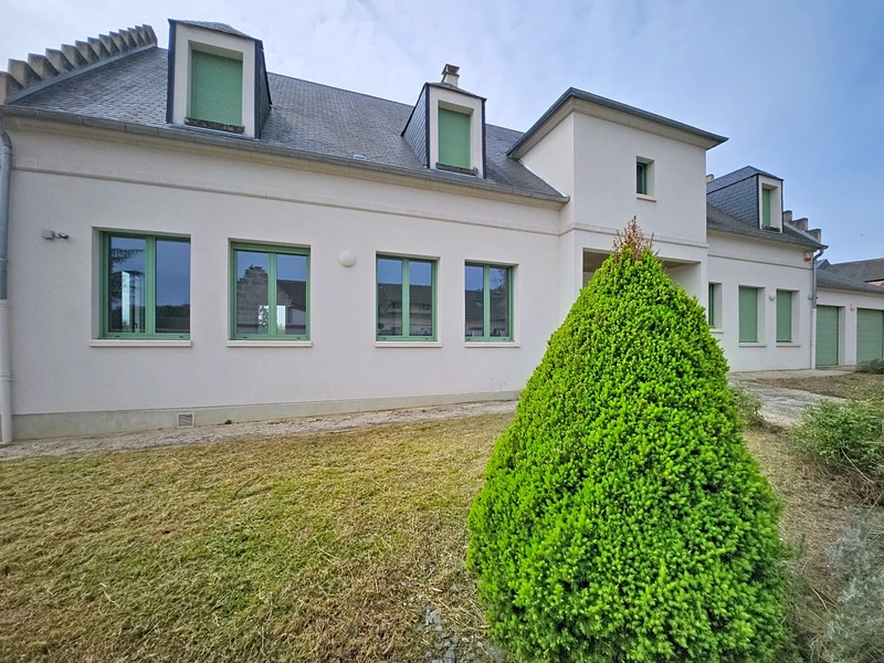 Unique ! Maison contemporaine très peu habitée !