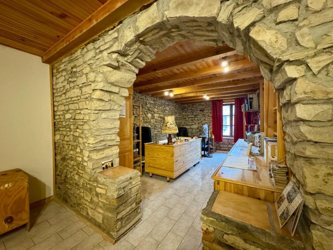 Maison de caractère – 6 pièces – 330 m²