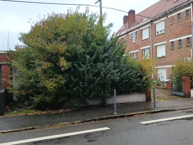 Terrain à vendre avec garage  LILLE (59)