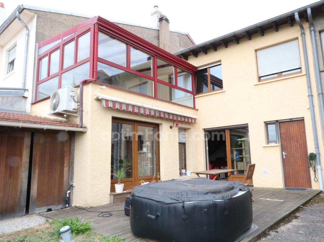 BERTRANGE - MAISON DE 155 M² AVEC 4 CHAMBRES, GARAGE ET JARDIN ! FORT POTENTIEL !