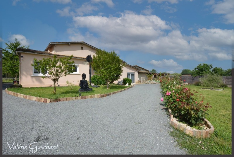 Maison de plain-pied de 3 chambres avec jardin à Beaupouyet (Dordogne)