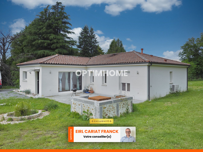 MAISON DE PLAIN-PIED DE 120 M² AVEC TERRASSE, L’ENSEMBLE SUR 2370 M² DE TERRAIN CLOS
