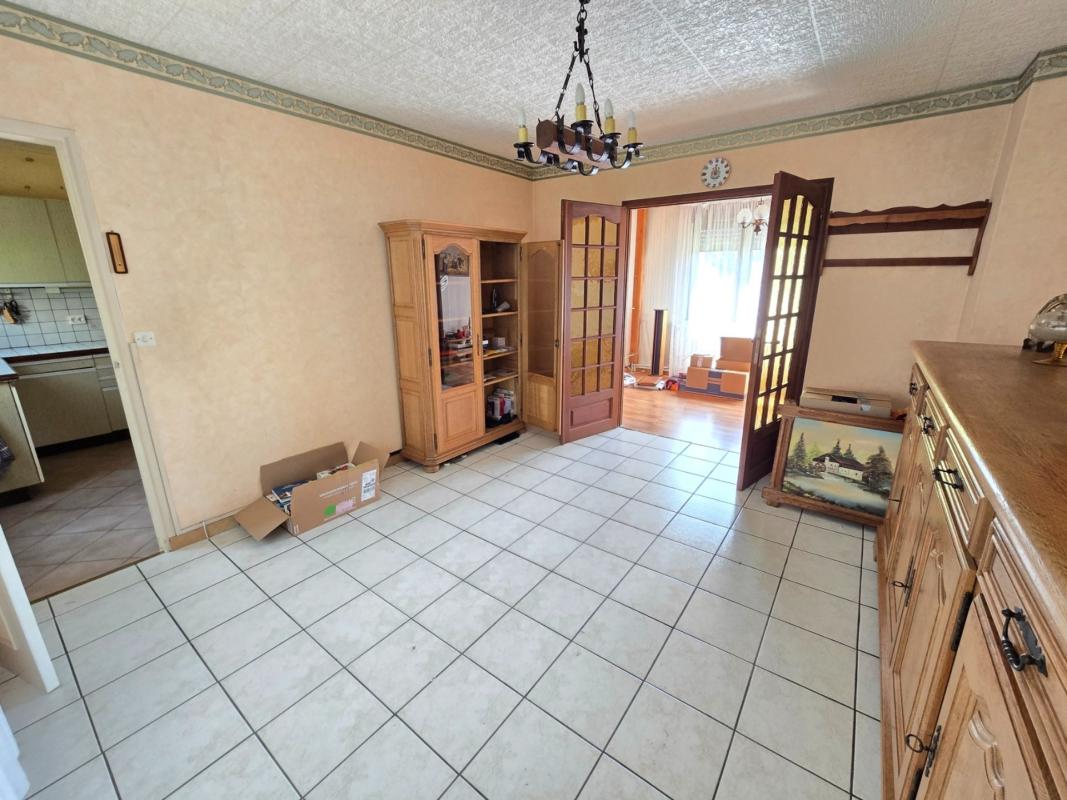 HIRSON (02) - Vente maison semi-individuelle, avec 3 chambres ️️️, garage et jardin ☘️