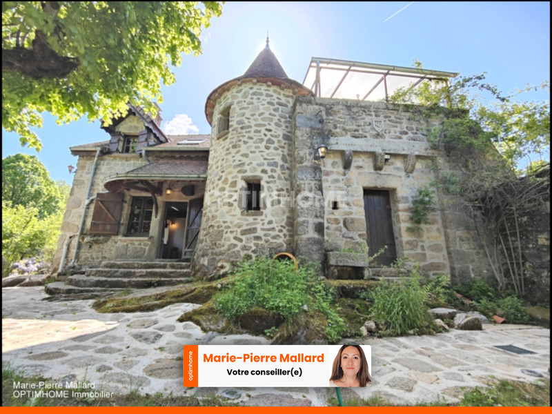 Maison familiale + dépendances à Saint Eloi en Creuse