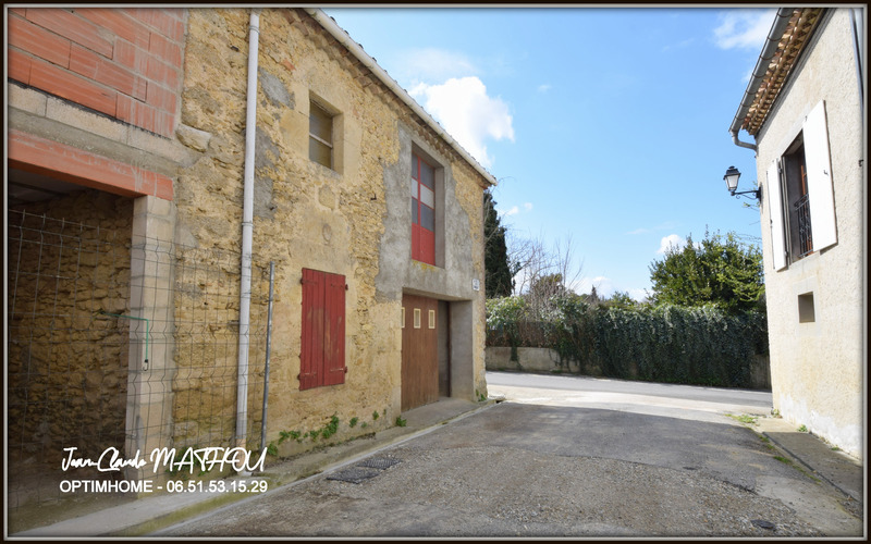 A vendre Maison d'environ 71 m2 à rénover avec terrain séparé d'environ 202 m2