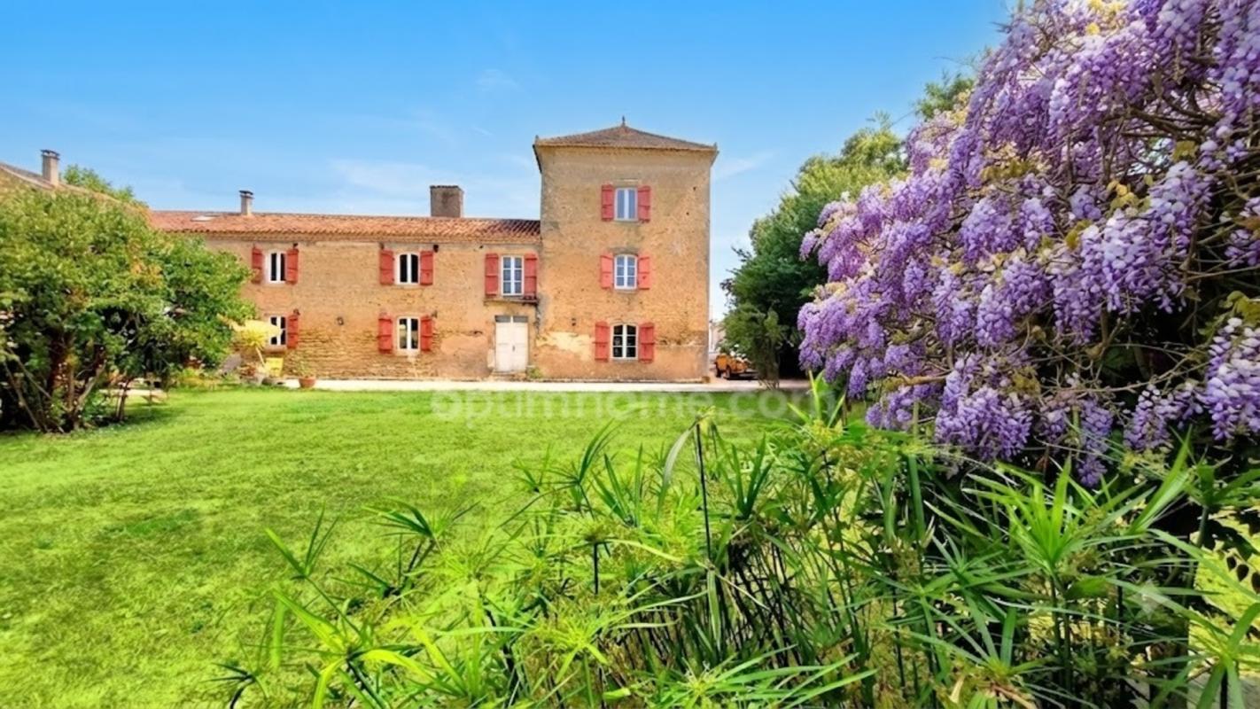 Un Domaine sur la Colline