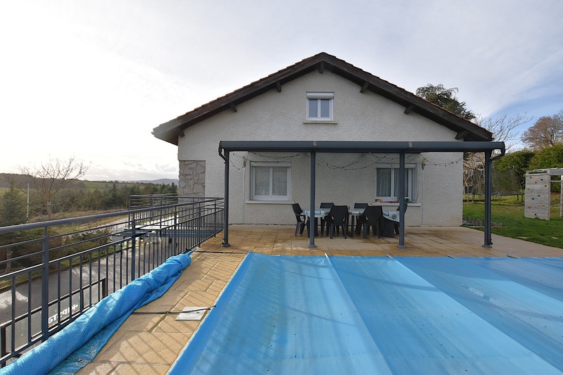 À VENDRE – Maison familiale avec piscine à La Chapelle-d'Aurec – À 5 minutes de Monistrol-sur-Loire