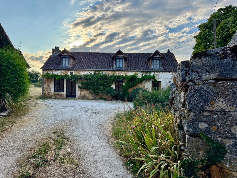 Longère de caractère (24)