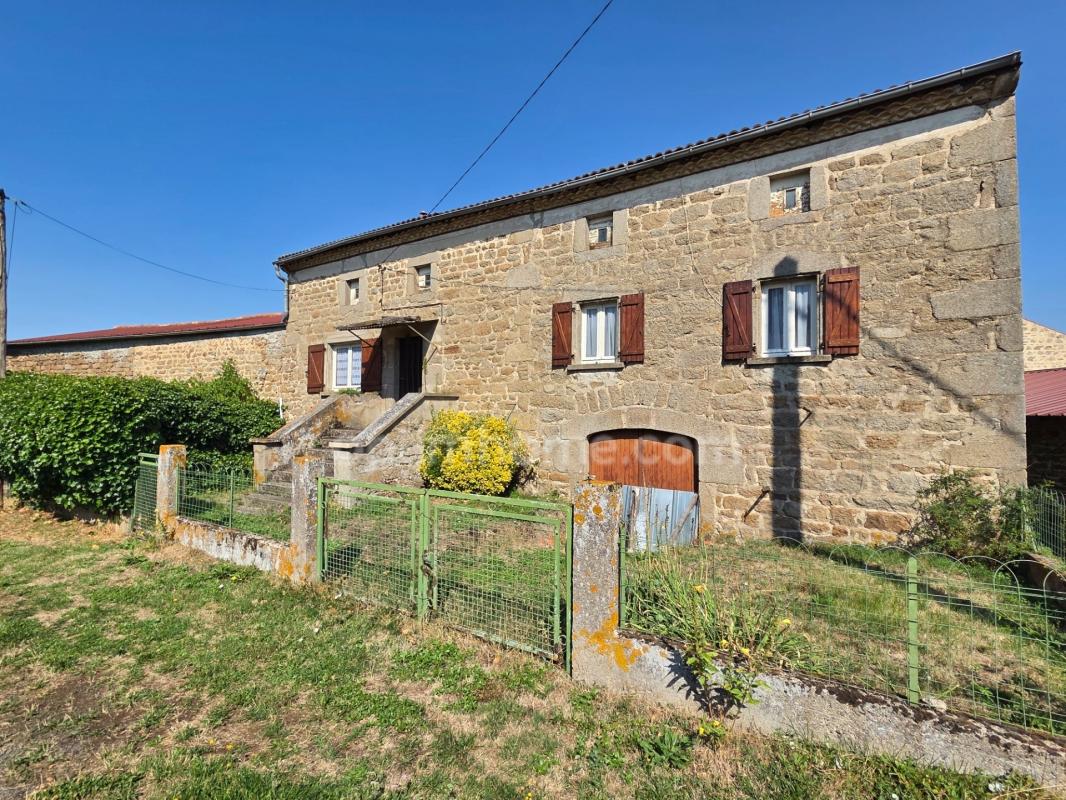 *** EXCLUSIVITE *** À RENOVER - MAISON EN PIERRE AVEC JARDINET ET DEPENDANCES *** ISSERTEAUX 63270 ***