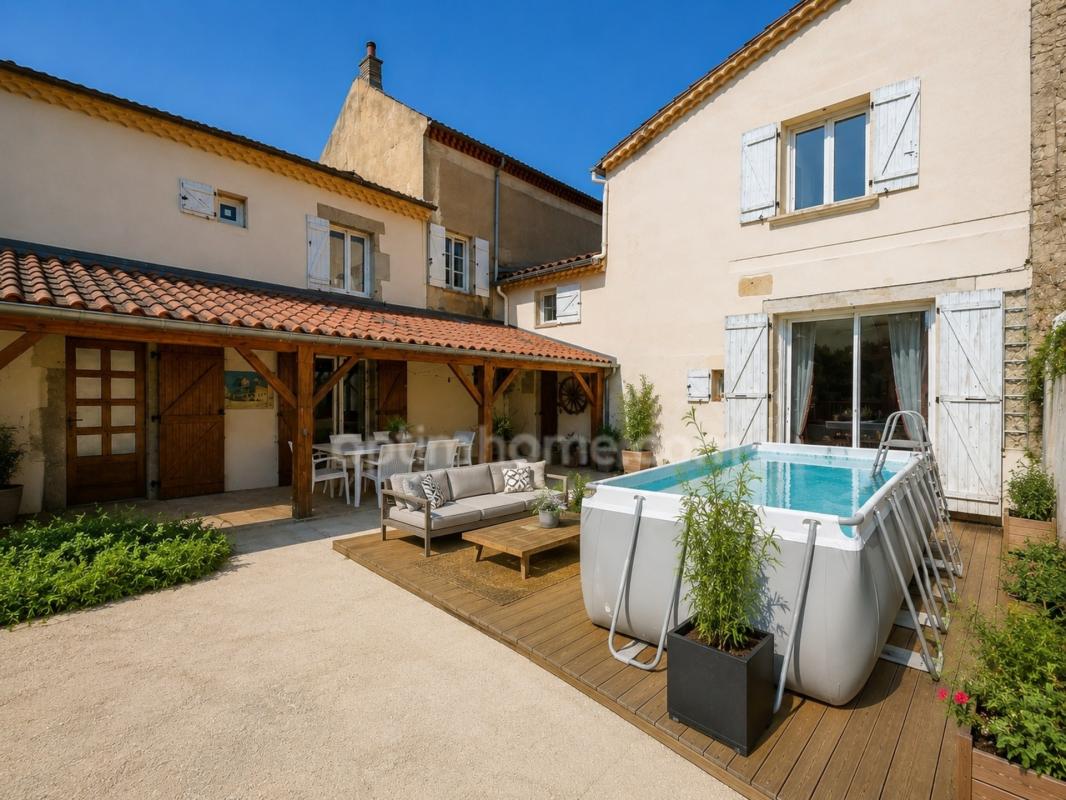 *** EXCLUSIVITE *** ENSEMBLE DE 2 MAISONS AVEC COUR *** FAYET-LE-CHÂTEAU 63160 ***