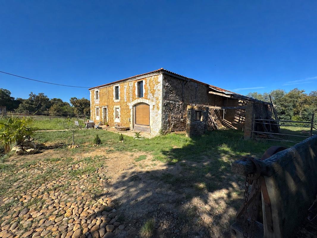 Maison de caractère à finir de rénover Proche de GEAUNE (40)