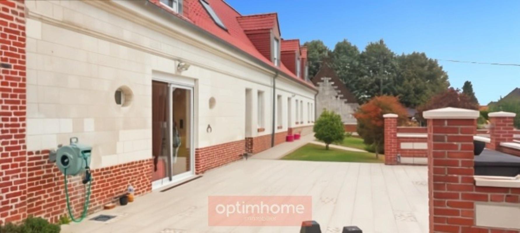 Longère rénovée 226 m² – 5 chambres – semi plain-pied – garage 70 m² – jardin plein sud