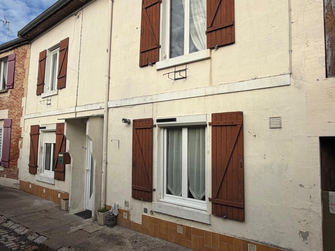 MAISON DE VILLAGE 3 PIECES ET DEPENDANCES