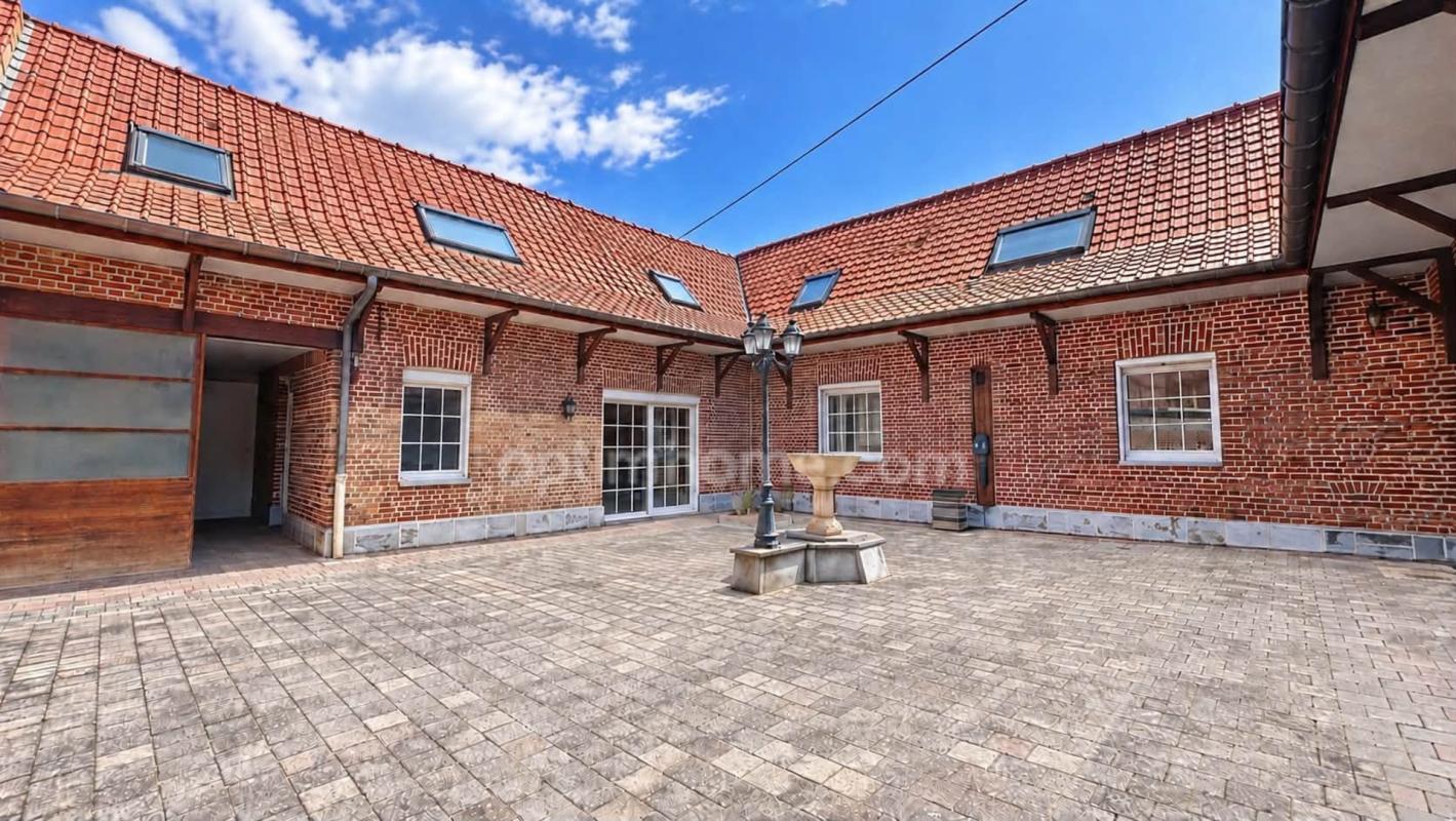 PROPRIÉTÉ DE CARACTÈRE À DON – 267 M² – TERRAIN D’ENVIRON 2 500 M²