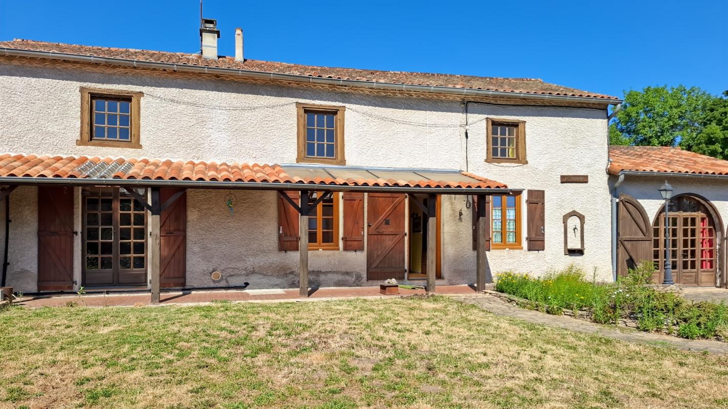 Maison à vendre 7 pièces (63)