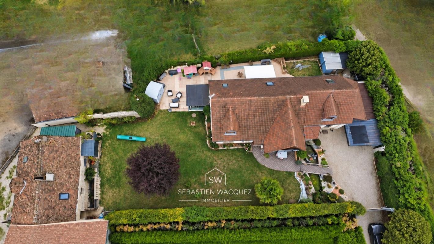DEUX MAISONS INDÉPENDANTES – ENVIRON 200 M² – TERRAIN 920 M²