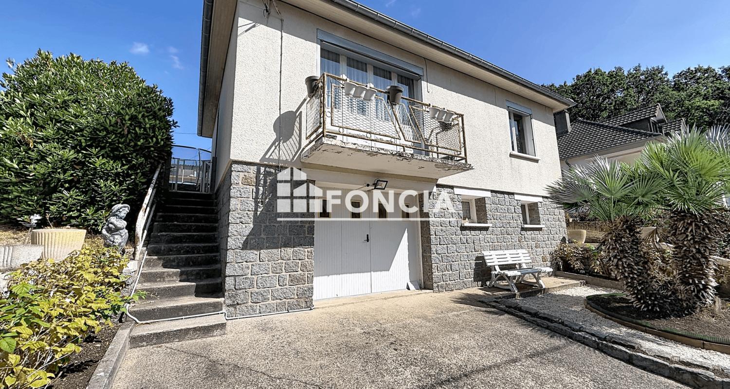 PAVILLON SUR SOUS-SOL
