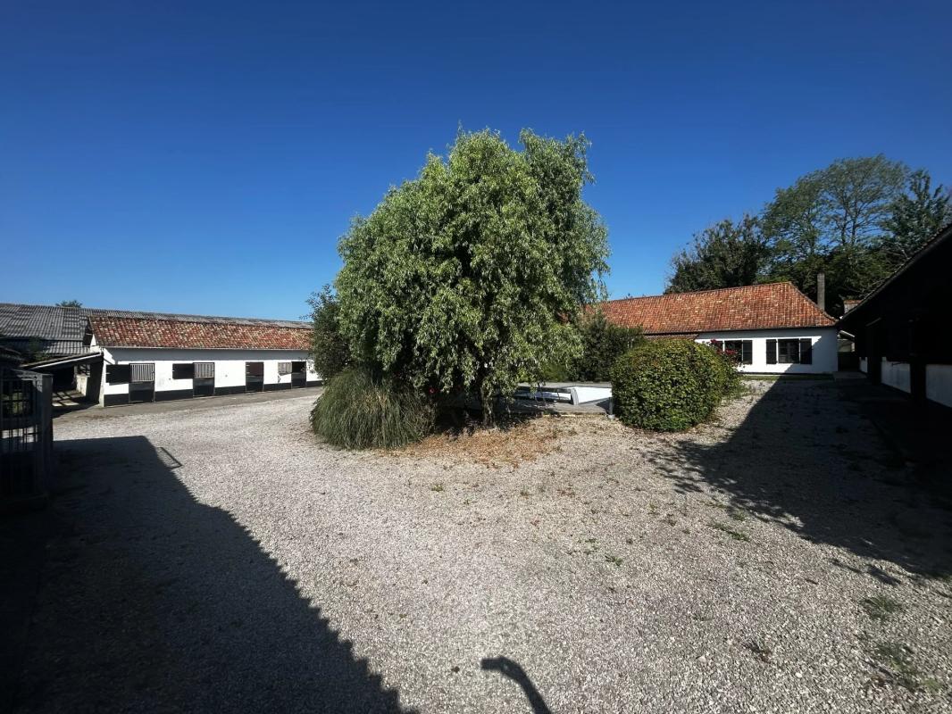 PROPRIETE EQUESTRE