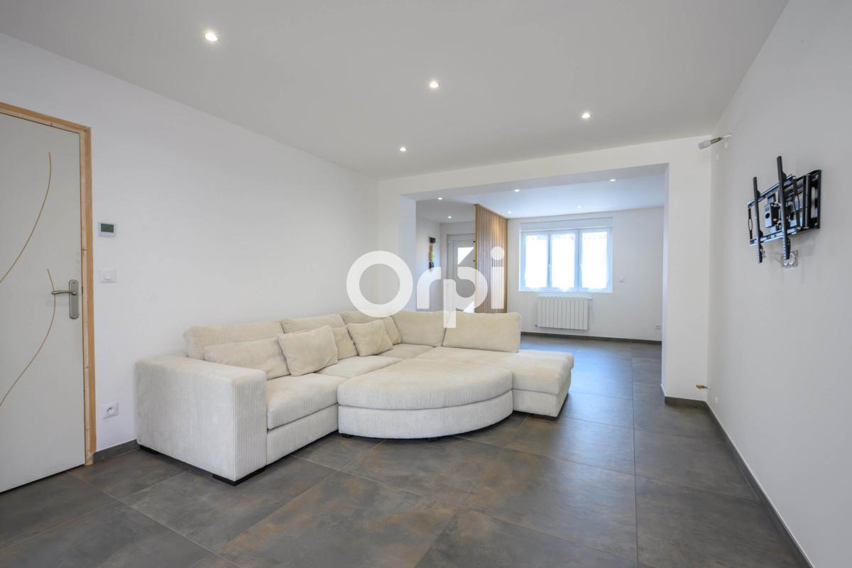 Maison semi plain-pied rénovée 4 chambres double garage terrasse jardin à Fouquiéres-Les-Lens