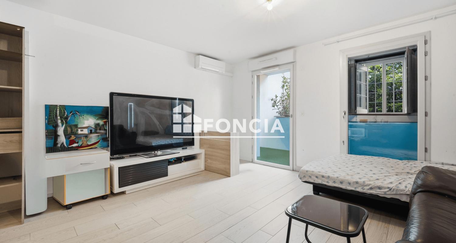 À VENDRE - STUDIO AU CALME - NICE PARC IMPERIAL