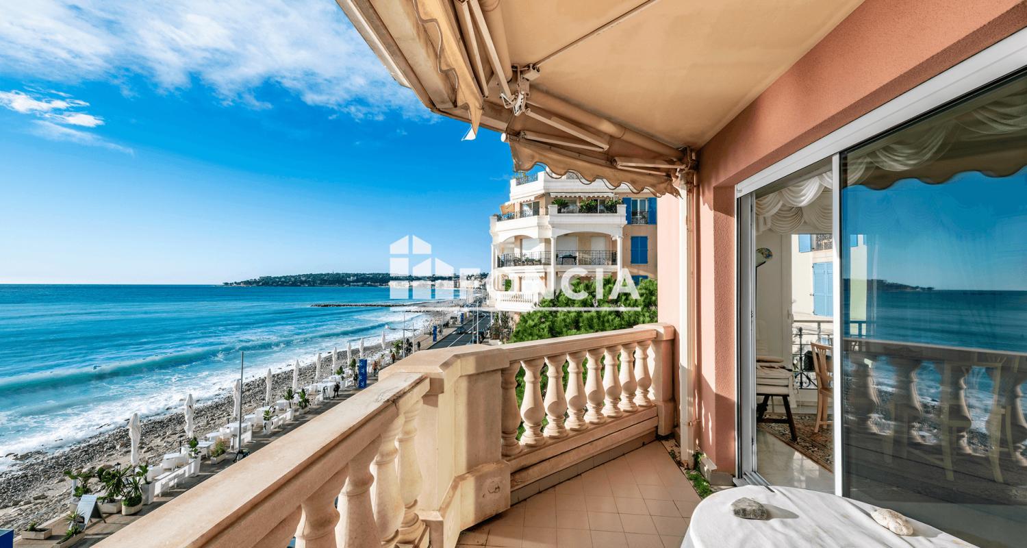 VICTORIA PALACE MENTON 3 PIECES EN FRONT DE MER, TERRASSE ET BALCON, EXPOSITION SUD/OUEST
