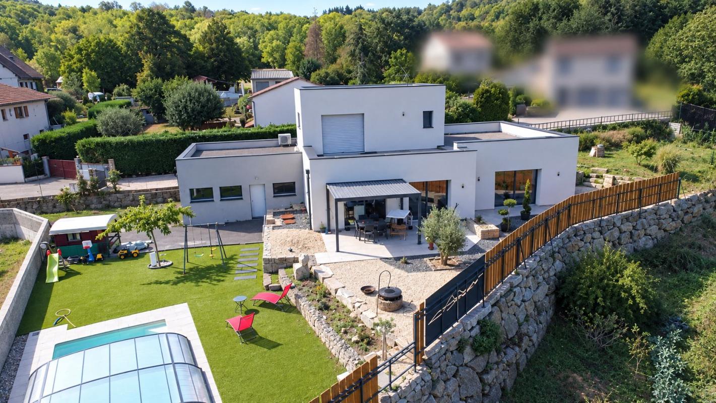 Villa, 145 m² hab. 1 100 m² de terrain