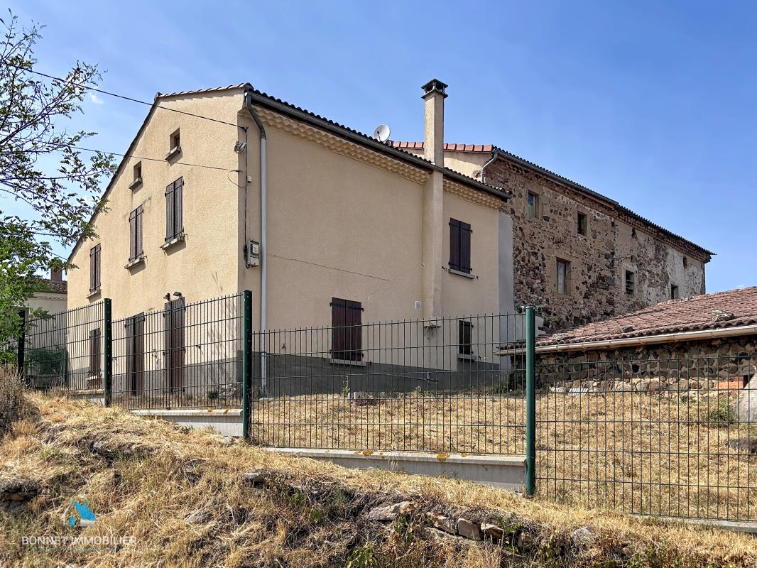 Maison de caractère avec dépendances et fort potentiel