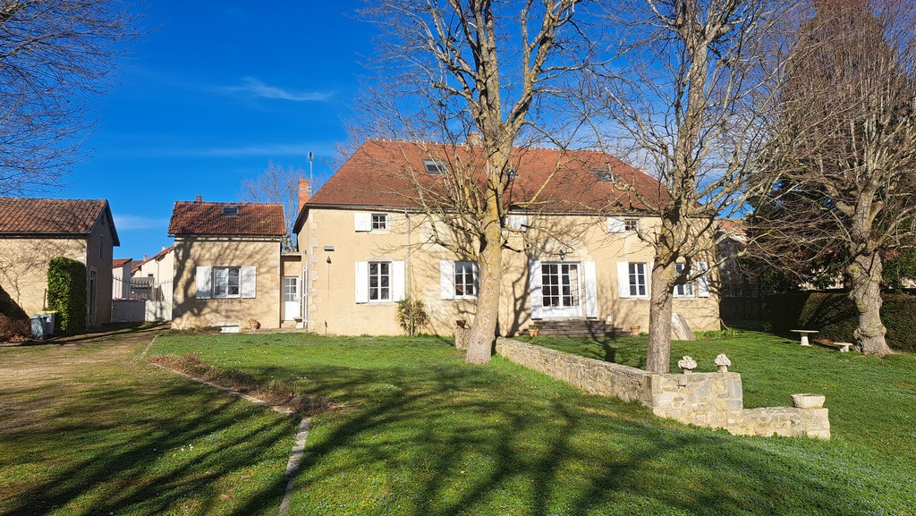 Demeure XIXe avec parc et dépendances