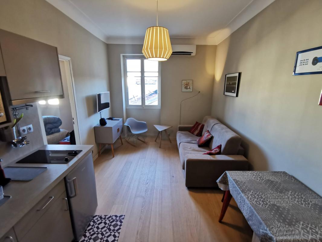 Loc ETUDIANT Charmant appartement tout équipé HYPER CENTRE NICE
