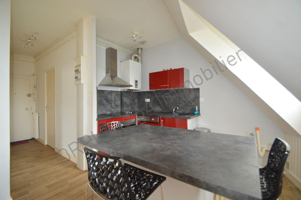 Coup de cœur sous les toits : Appartement T2 lumineux et moderne