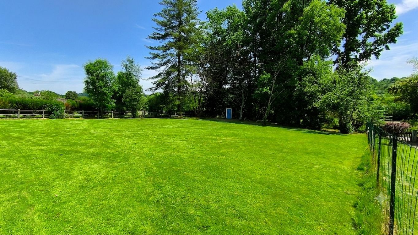 Rare à Gan ! Magnifique terrain plat de 1600 m² sur les coteaux
